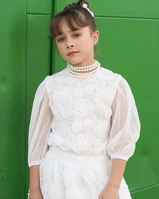 WHITE SHEER FLOWER TOP